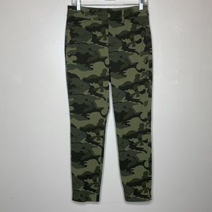 OLD NAVY Pants Green Camouflage Pixie High Rise Secret-Slim Pockets Size 4